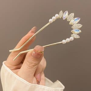 結婚式 アクセサリー 真珠とクリスタルの優美な髪飾り