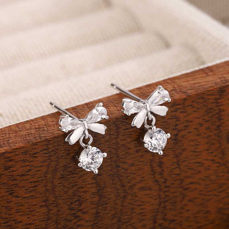 結婚式 アクセサリー きらめき蝶結びドロップピアス