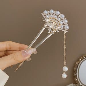 結婚式 アクセサリー 真珠とクリスタルの優美な髪飾り