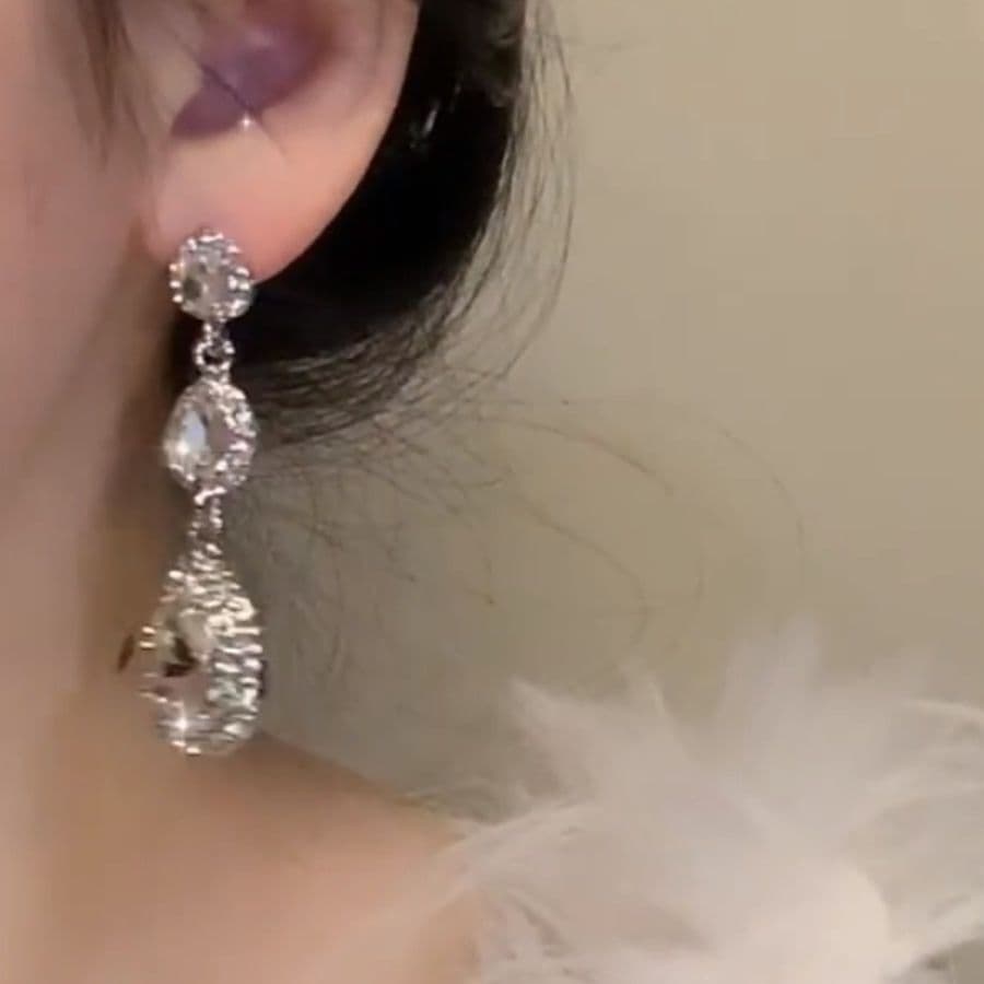 結婚式 アクセサリー 王妃のしずく ティアドロップ 結婚式ピアス