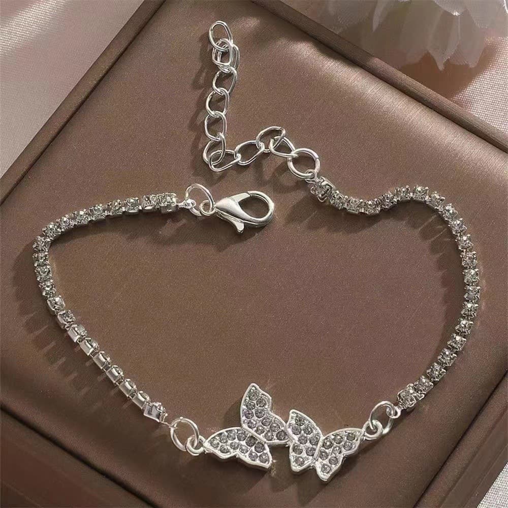 結婚式 アクセサリー きらめく蝶々のブレスレット