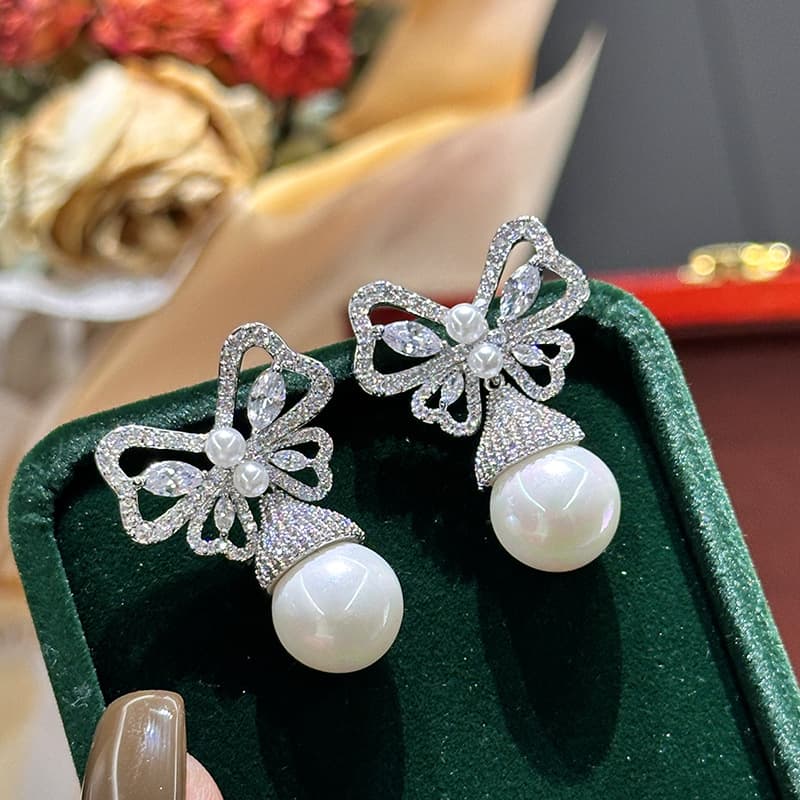 結婚式 アクセサリー 蝶モチーフパール ドロップピアス