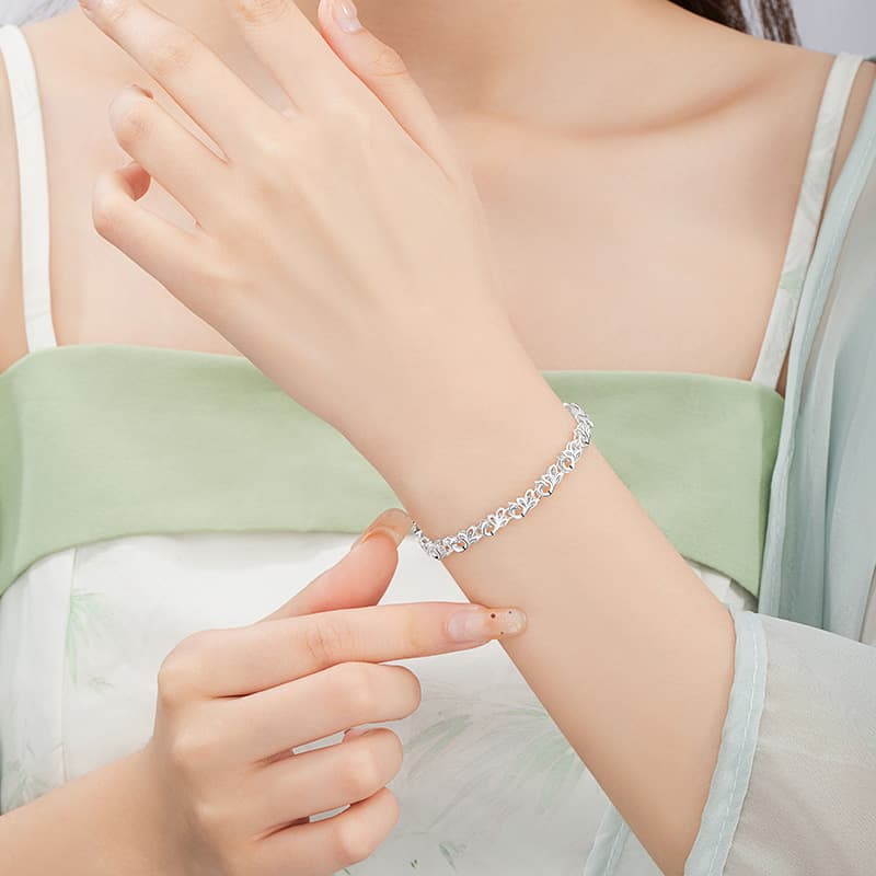 結婚式 アクセサリー 上品な透かし柄の細身婚礼ブレスレット