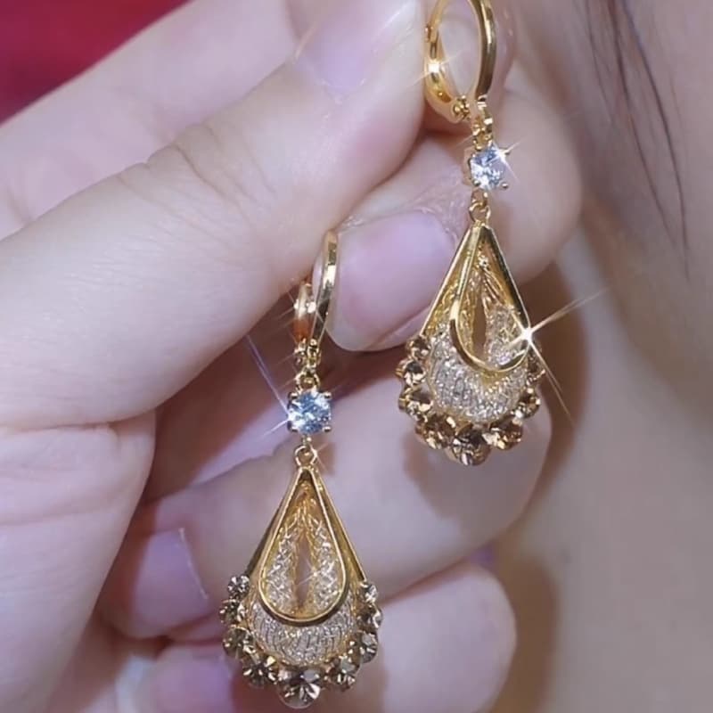 結婚式 アクセサリー クラシカル ティアドロップ ピアス