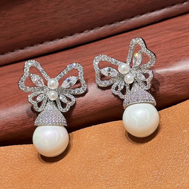 結婚式 アクセサリー 蝶モチーフパール ドロップピアス