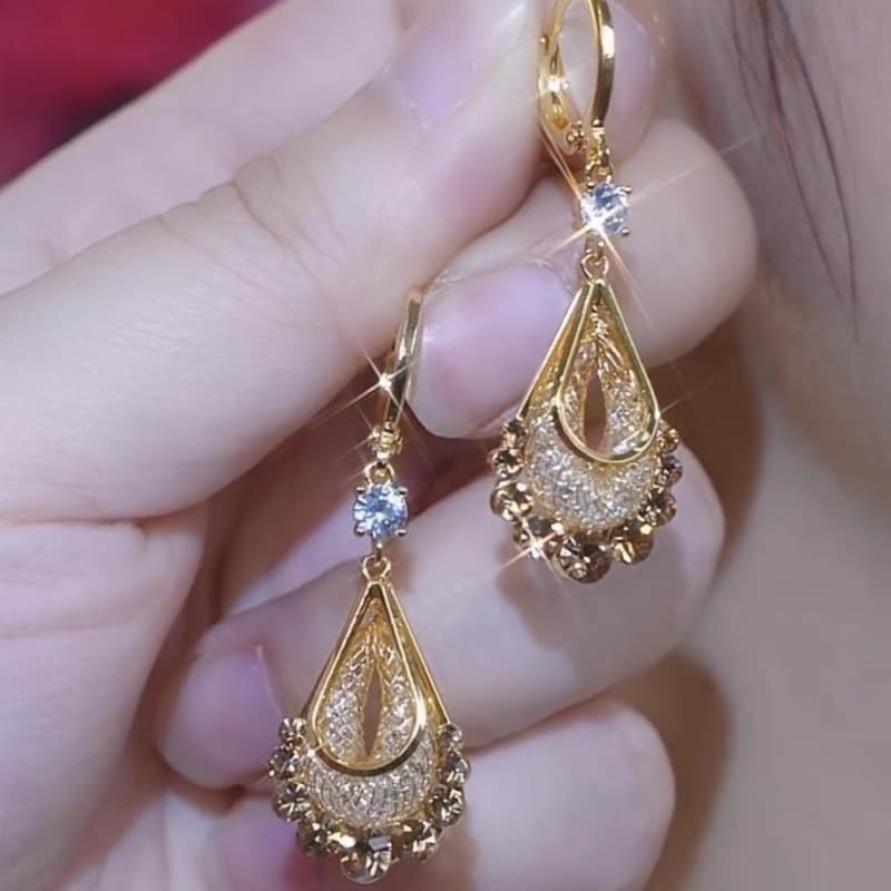 結婚式 アクセサリー クラシカル ティアドロップ ピアス