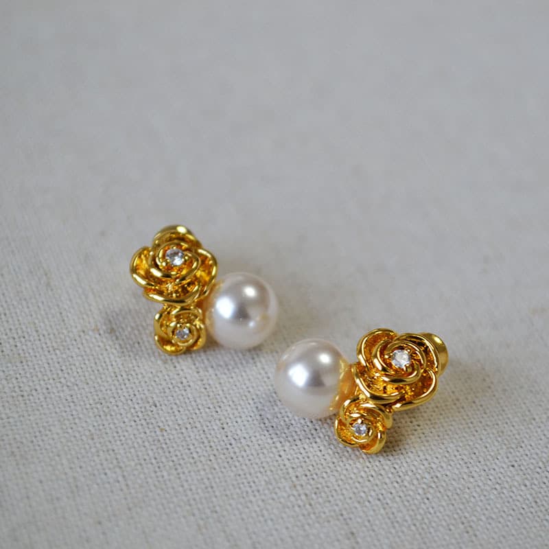 結婚式 アクセサリー 薔薇と真珠のウエディングピアス