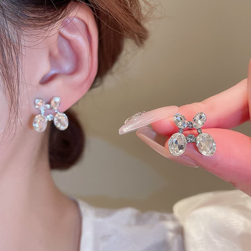 結婚式 アクセサリー 清楚な輝き 結晶ネックレス