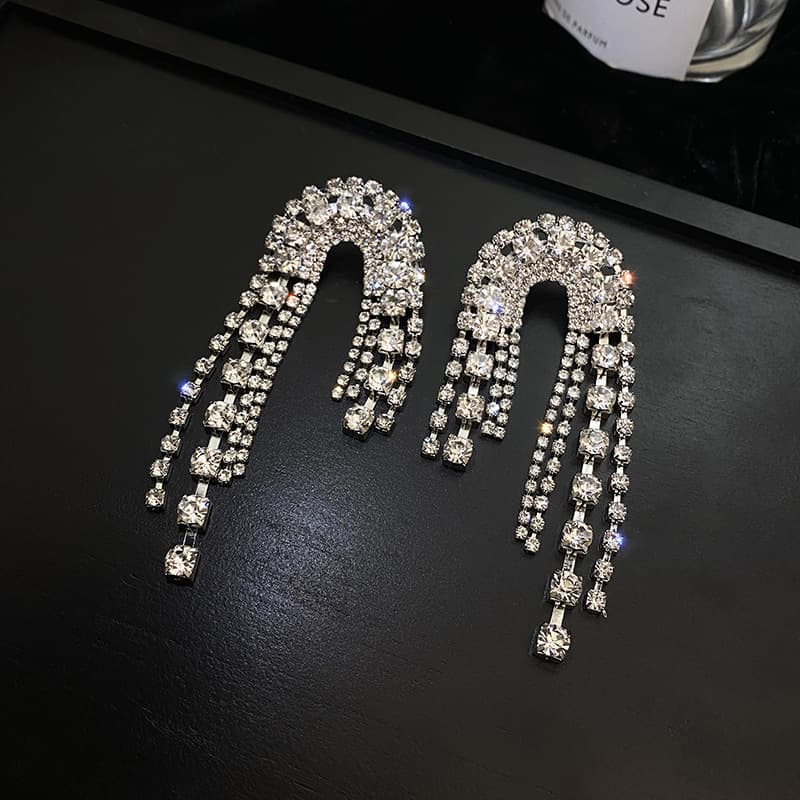 結婚式 アクセサリー 優美なシャンデリアドレープピアス