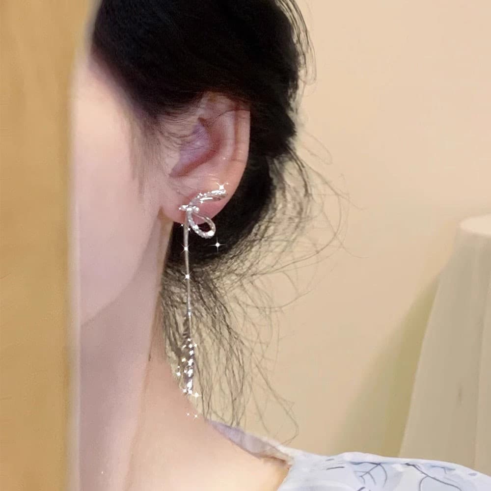 結婚式 アクセサリー 優美な月光ドロップピアス