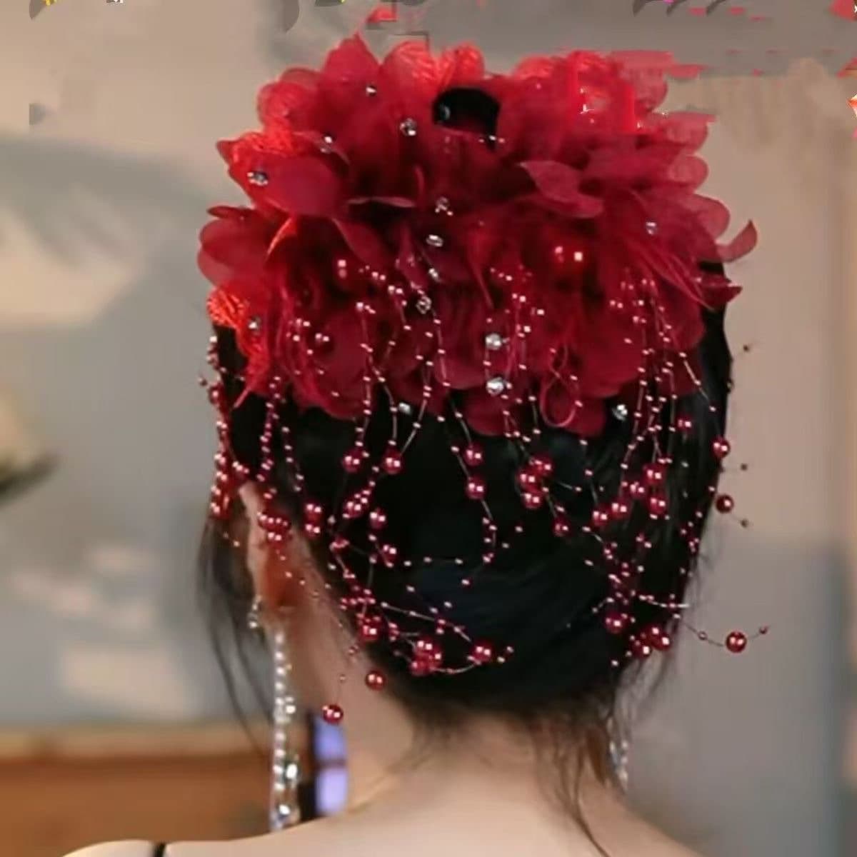 結婚式 アクセサリー 花びら輝くクリスタルティアラ
