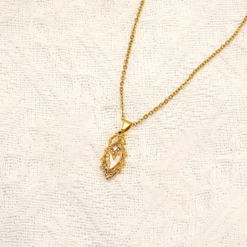 結婚式 アクセサリー 高級感溢れる煌めきネックレス・イヤリングセット