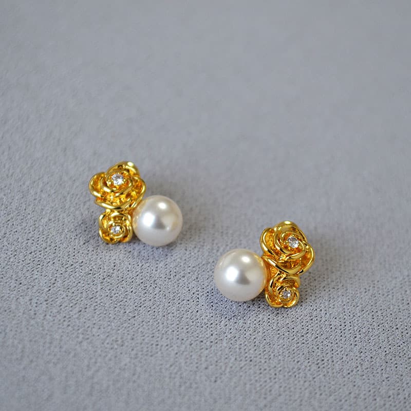 結婚式 アクセサリー 薔薇と真珠のウエディングピアス