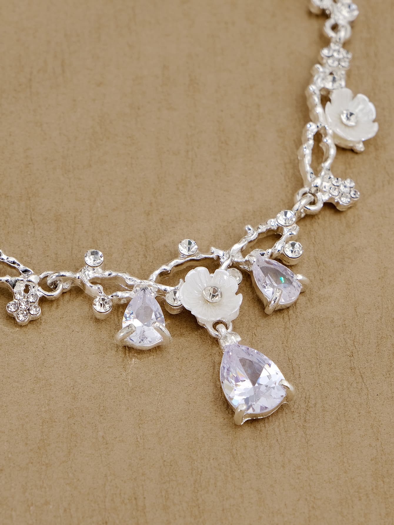 結婚式 アクセサリー 上品な花結晶ネックレス&イヤリングセット
