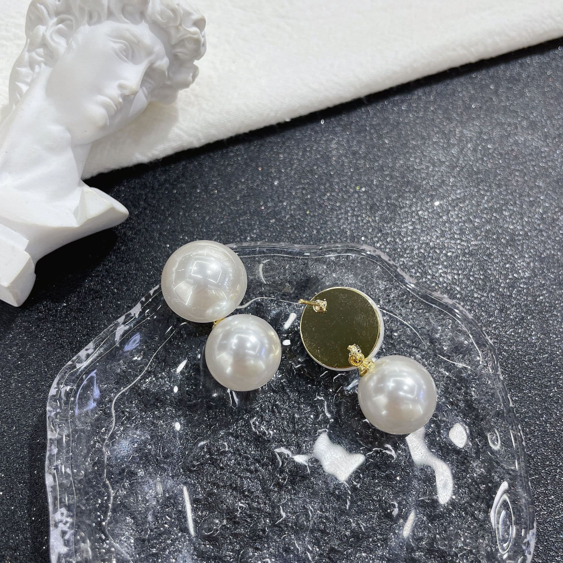 結婚式 アクセサリー 上品な二連パールドロップピアス