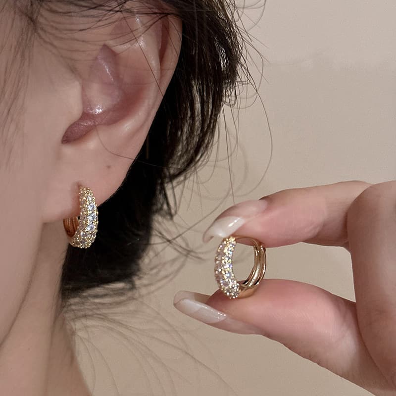 結婚式 アクセサリー フルパヴェクリスタル輝きフープピアス