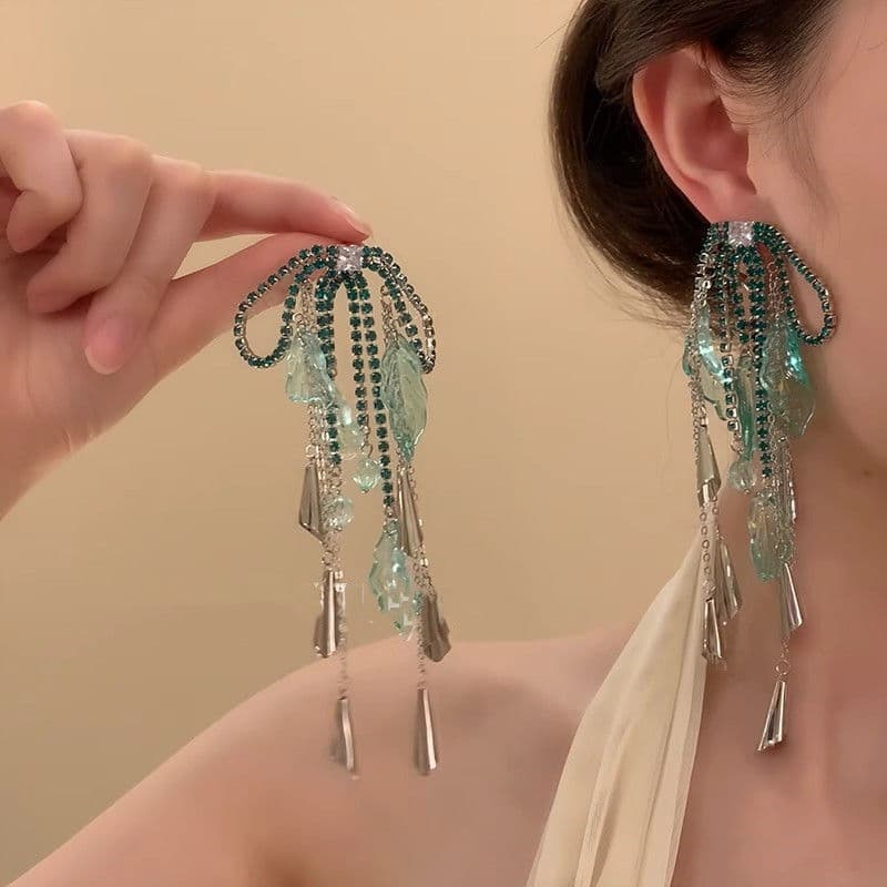 結婚式 アクセサリー 結晶の雫 揺れるロングピアス