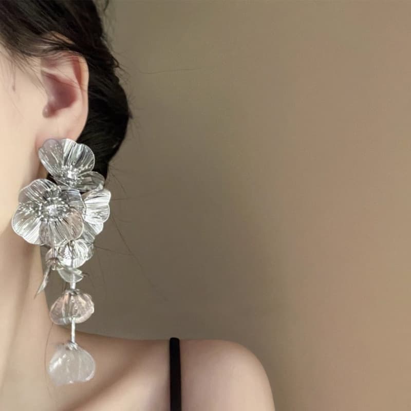 結婚式 アクセサリー 華やかフラワーカスケードピアス