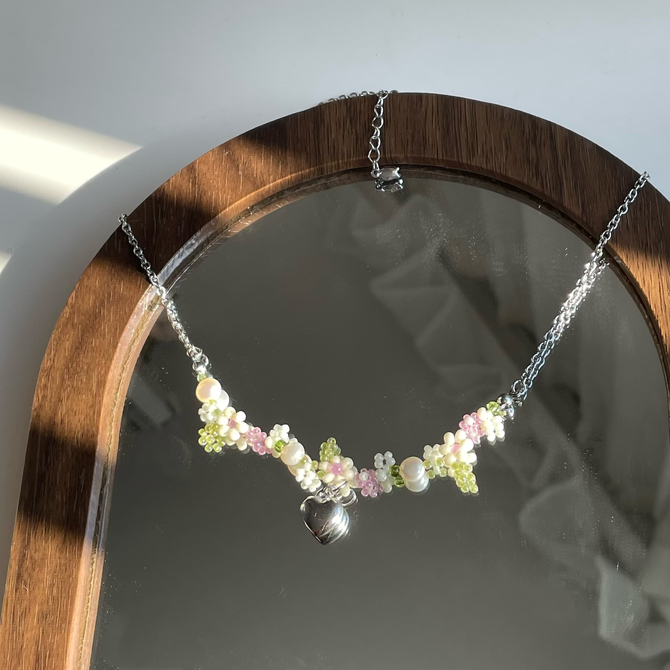 結婚式 アクセサリー 小花モチーフ パール調ネックレス