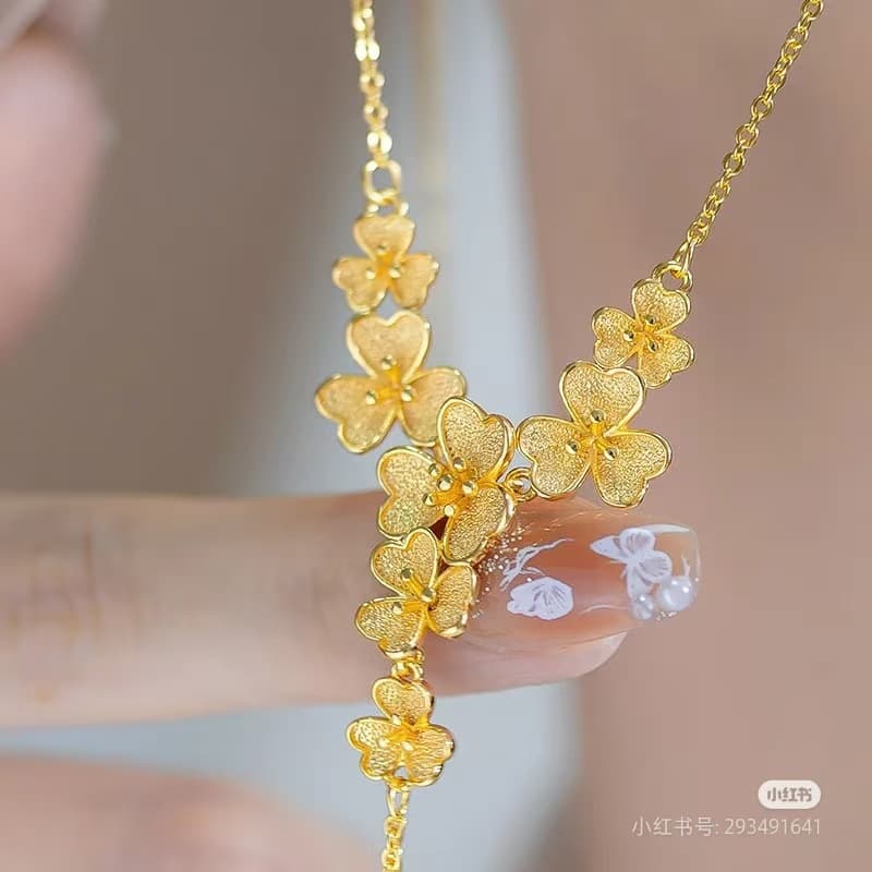 結婚式 アクセサリー 優美な小花連なり ドレープネックレス