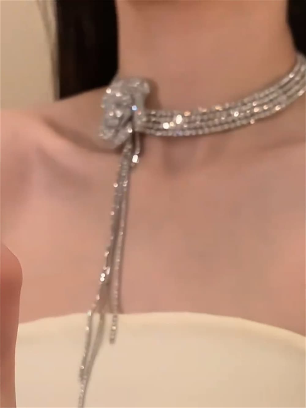 結婚式 アクセサリー 優美な蝶結び輝きネックレス